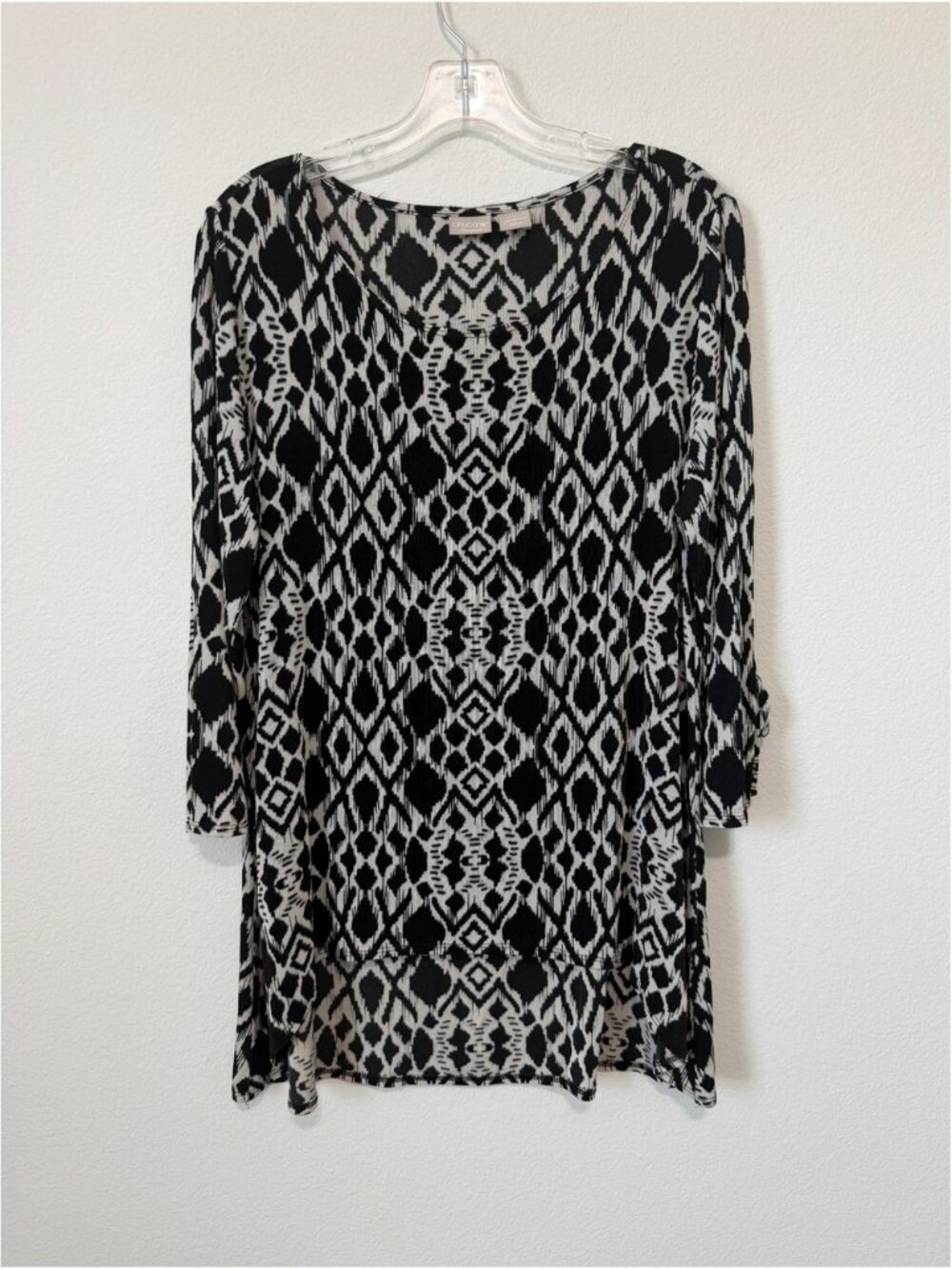 Chicos Travelers 3/4 Sleeve Round Neck Hi-Low Acetate Blend Blouse Size 1 (8/10)